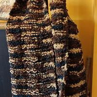 Sciarpa in ciniglia fatta a mano