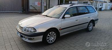 Toyota Avensis 2.0 TD cat Station Wagon Sol