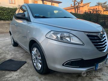 Lancia Ypsilon 1.2 Gpl