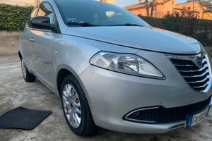 Lancia Ypsilon 1.2 Gpl