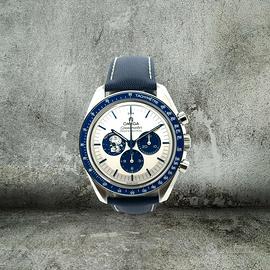 Omega Speedmaster Silver Snoopy Award 50th NOS