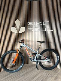 Pivot Firebird