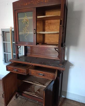 Armadio antico in legno 