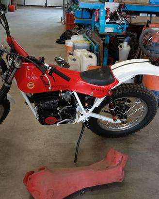 Montesa 350