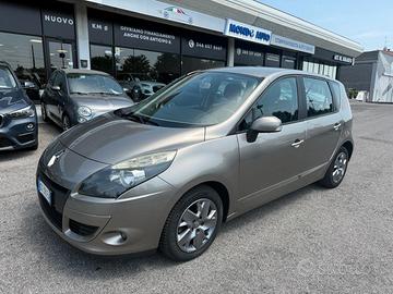 Renault Scenic Scénic X-Mod 1.5 dCi 110CV Luxe