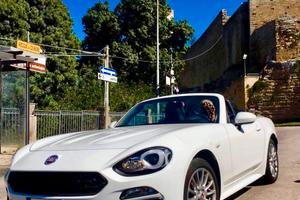 Fiat 124 spider bianca