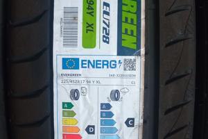 4 gomme 225/45 R17 94Y XL - montaggio incluso