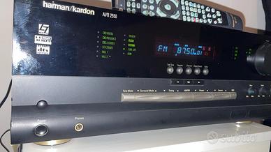 Sintoamplificatore Harman Kardon
