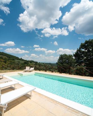 Casale con piscina e panorama mozzafiato