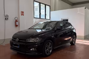 POLO VOLKSWAGEN