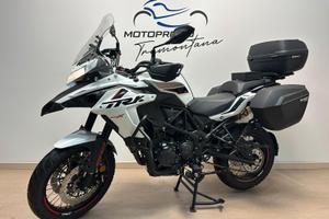 BENELLI TRK 502 X TRK502X + SET 3 VALIGE 2024