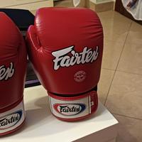 Guanti  thai boxe nuovi 