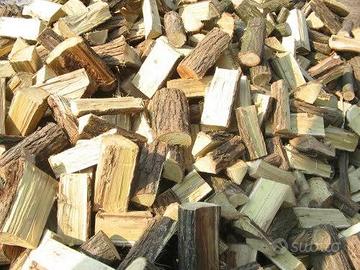 legna secca da bruciare 