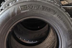 pneumatici ricostruiti 195/75R16 600R16