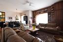 villa-350-mq-vicinissima-al-centro-ampio-giardino