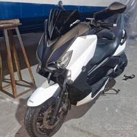 Yamaha XMAX 400 – 2013 – 44.700 km – tagliandato