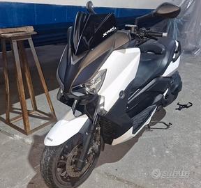 Yamaha XMAX 400 – 2013 – 44.700 km – tagliandato