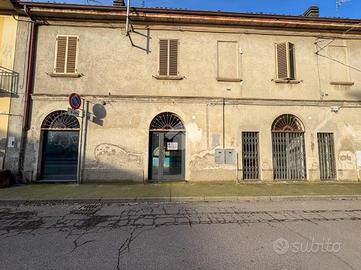 NEGOZIO A CASTELVERDE