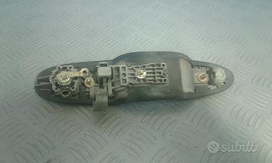 Ricambio Maniglia porta ant. Destro MAZDA MPV 2a S
