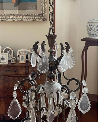 Lampadario in ferro battuto