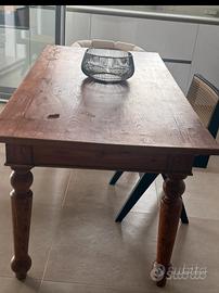 Tavolo in legno dell' 800