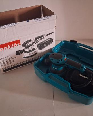 Makita BO5041K