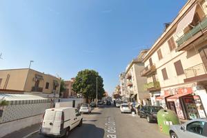 TORRE MAURA BILOCALE ARREDATO con BALCONE