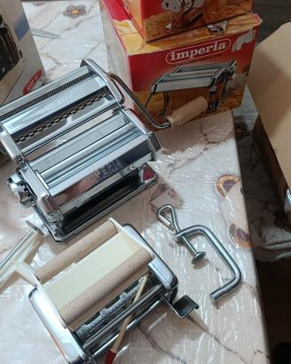 macchina per pasta Imperia 