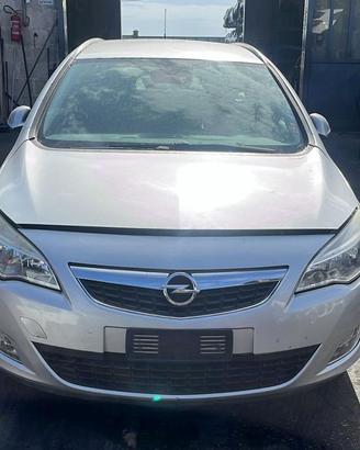 RICAMBI Opel Astra J SW 1.7 81kW 110Cv A17DTR 2012
