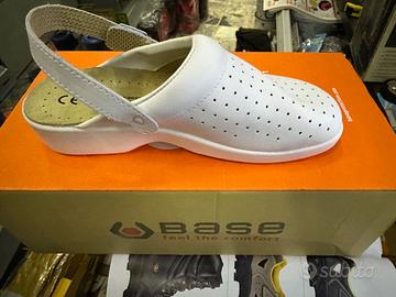 Scarpa Sabot marca BASE