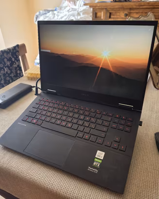 HP OMEN 015 144Hz i7-10750H 32GB 1TB RTX 2070 8GB
