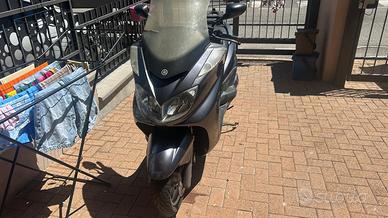 Yamaha Majesty 400