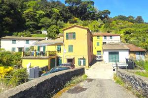 Rustico / Casale di 78 m² con 4 locali a Sestri Le