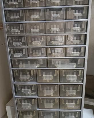 Cassettiera in acciaio per utensili