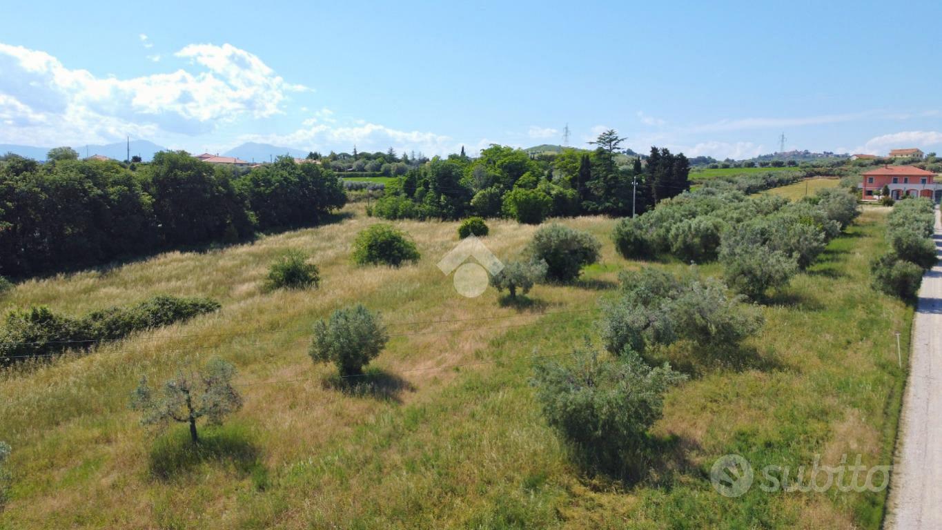 TERRENO A GIULIANOVA - Vista 5