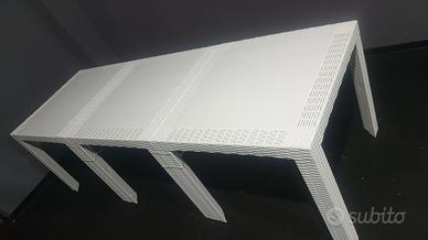 SEDIE E TAVOLI NUOVI MAI USATI