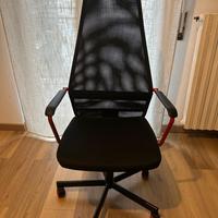 Sedia ergonomica, come nuova con cuscino per zona