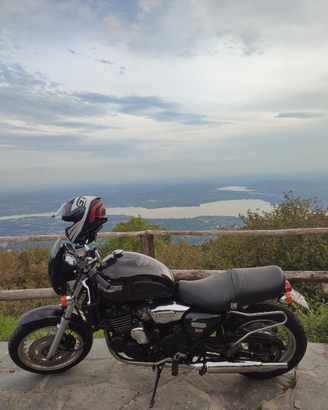 Triumph Legend 900TT