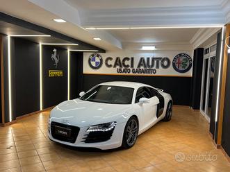 Audi R8 4.2 V8 FSI quattro R tronic Carbon