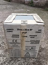 Piastrelle Porcellanato per bagno