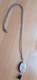 collana con stemma dei queen