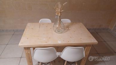 Tavolo da pranzo in legno