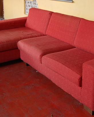 Divano con chaise longue
