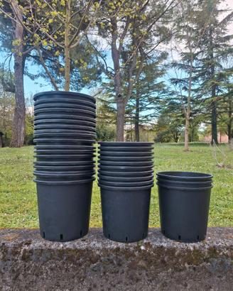 Lotto 31 Vasi Tondi Grandi (25L e 18L) Orto/Vivaio