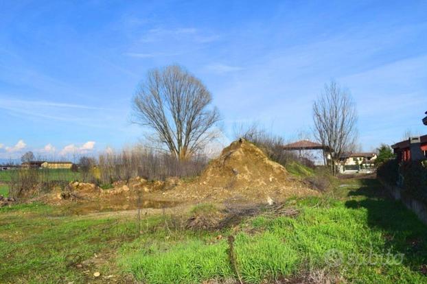 TER. RESIDENZIALE A FORNOVO SAN GIOVANNI