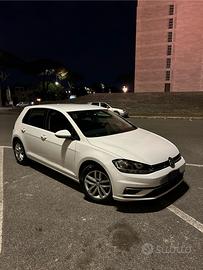 VOLKSWAGEN Golf 7ª serie - 2018