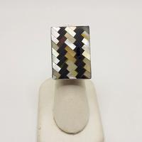 Anello con madreperla
