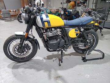 Royal Enfield Interceptor Bear special