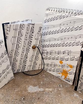 Blocchetti per appunti e schizzi a tema musicale