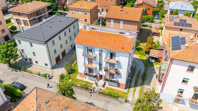 4 LOCALI A REGGIO NELL'EMILIA